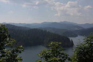 Omladinsko jezero