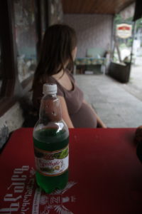 Čekání na hezké počasí s limonádou z citronové trávy